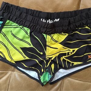 Hurley shortie board shorts
